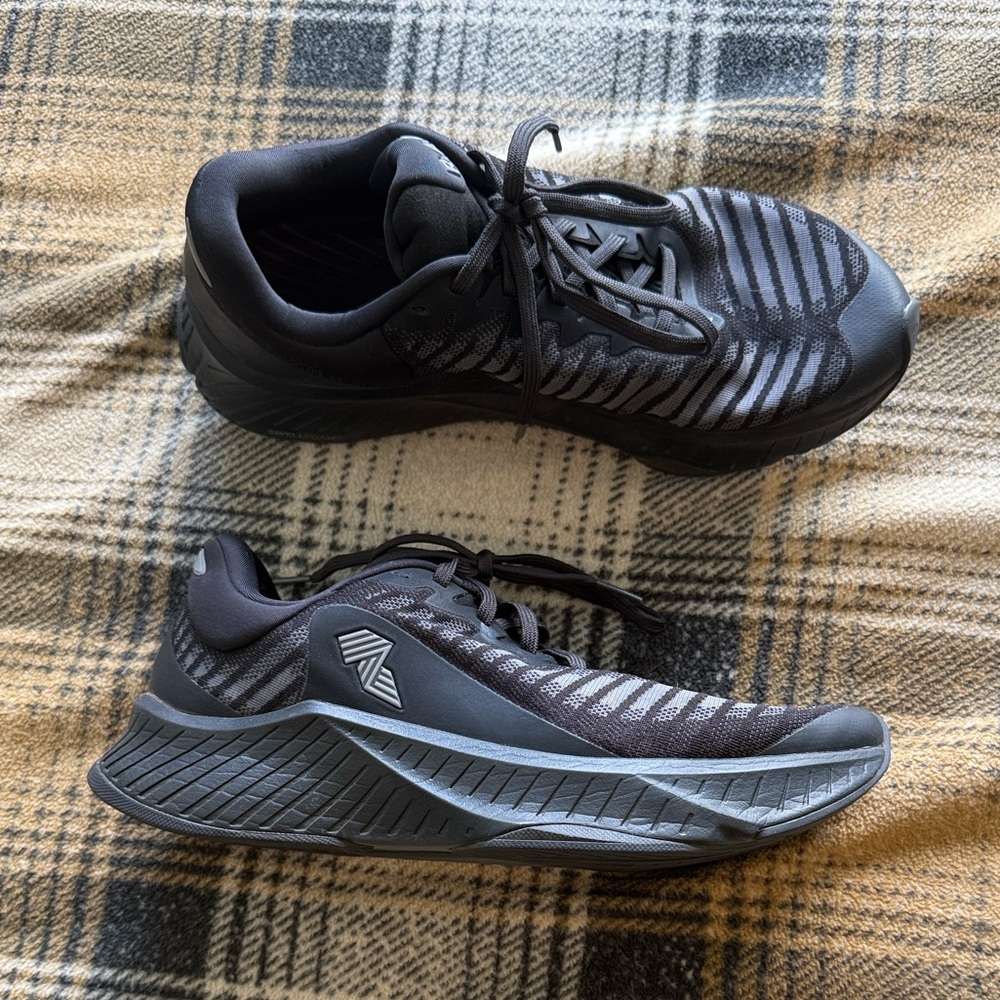 RAD R1 running shoes - Picture 2 of 4